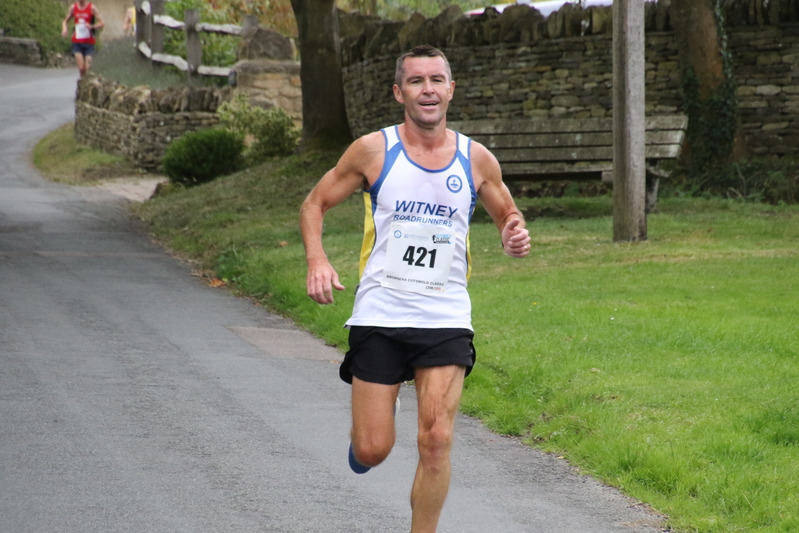 photo 0038 of a runner