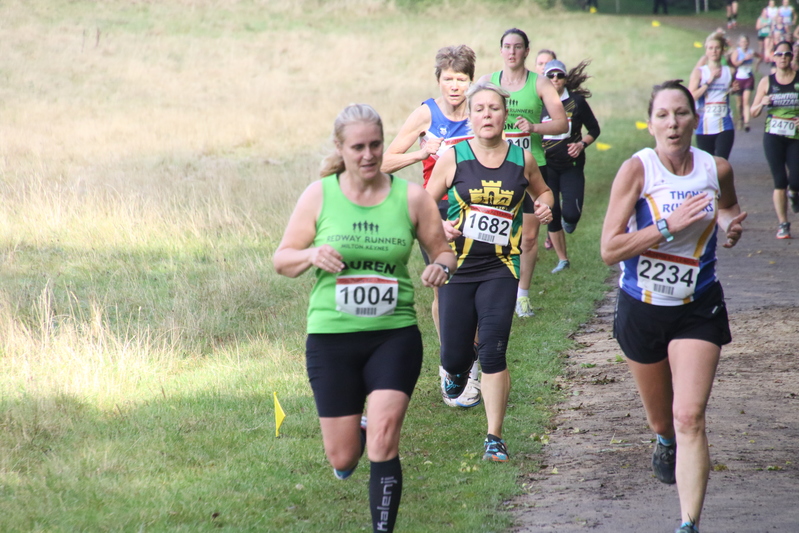 photo 0564 of a runner