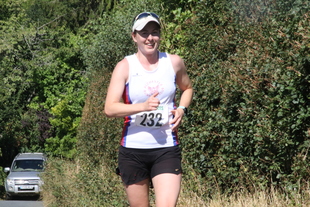 photo of the 1st female Oxfordshire club runner